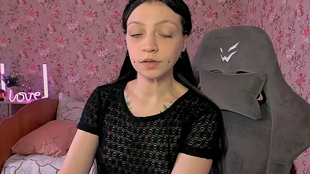 Lolly Haze online show from March 8, 8:29 am