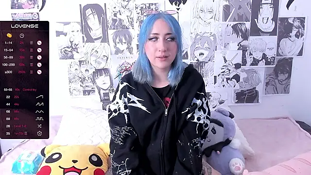 Snapshot of Miwa_violet chatting on December 1, 10:21 pm Miwa violet online show from December 1, 10:21 pm