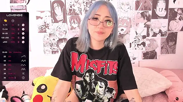 Snapshot of Miwa_violet chatting on December 13, 3:38 am Miwa violet online show from December 13, 3:38 am