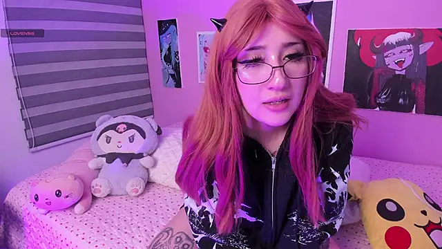 Snapshot of Miwa_violet chatting on February 22, 12:49 am Miwa violet online show from February 22, 12:49 am