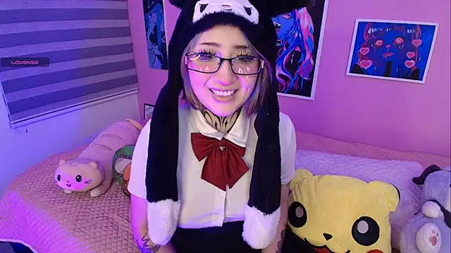Snapshot of Miwa_violet chatting on April 5, 3:58 am Miwa violet online show from April 5, 3:58 am