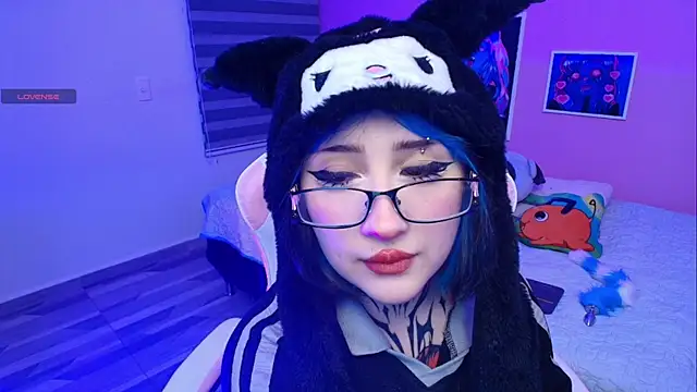 Snapshot of Miwa_violet chatting on May 5, 11:46 pm Miwa violet online show from May 5, 11:46 pm
