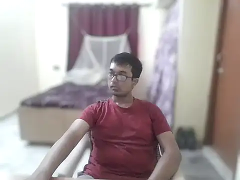 THE NAKED BOY online show from May 17, 4:43 am