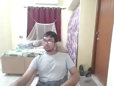 THE NAKED BOY online show from May 27, 3:03 am