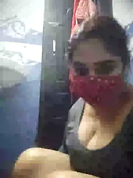 kirti  arora online show from December 28, 7:00 am