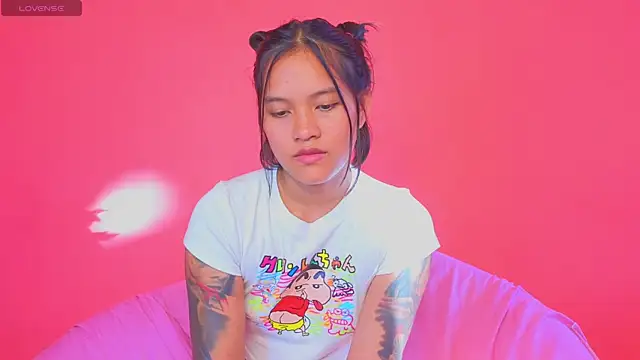 Natsu   online show from December 13, 9:24 am