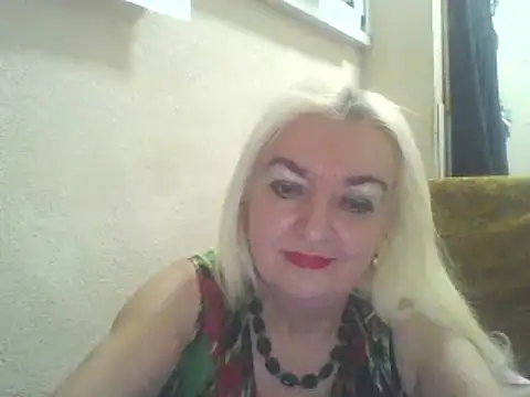 Snapshot of Meri798 chatting on December 11, 12:44 am Meri798 online show from December 11, 12:44 am