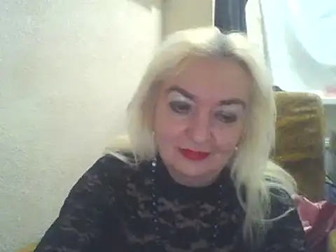 Snapshot of Meri798 chatting on December 16, 1:42 am Meri798 online show from December 16, 1:42 am