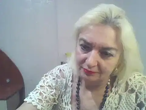 Snapshot of Meri798 chatting on December 18, 8:36 pm Meri798 online show from December 18, 8:36 pm