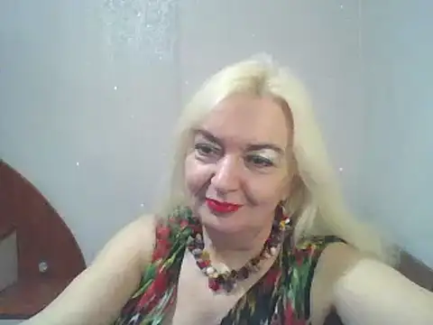 Snapshot of Meri798 chatting on February 15, 7:27 am Meri798 online show from February 15, 7:27 am