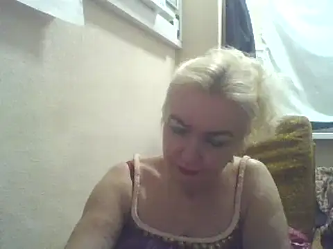 Snapshot of Meri798 chatting on March 10, 10:45 pm Meri798 online show from March 10, 10:45 pm