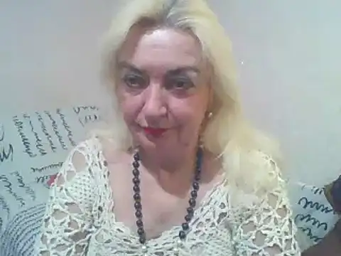 Snapshot of Meri798 chatting on March 13, 8:32 pm Meri798 online show from March 13, 8:32 pm