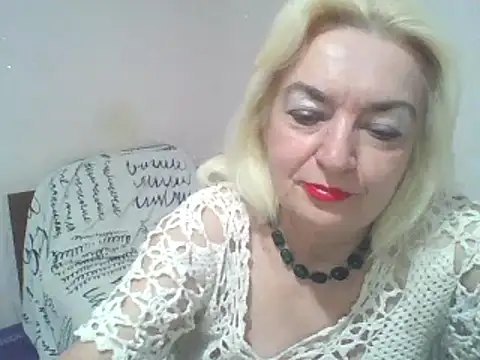 Snapshot of Meri798 chatting on September 11, 8:20 pm Meri798 online show from September 11, 8:20 pm