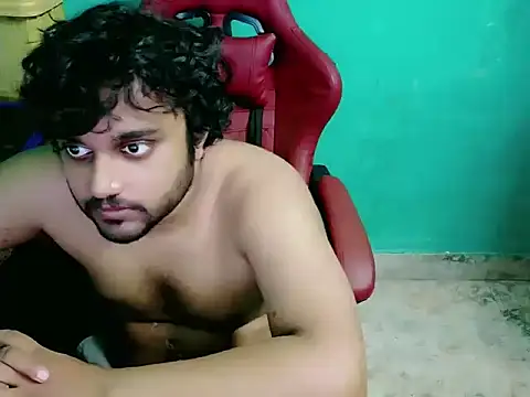 Snapshot of telugu_boy_ chatting on February 14, 4:31 am telugu boy online show from February 14, 4:31 am