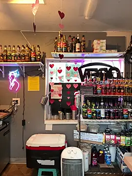 Snapshot of delicioussdixie chatting on February 18, 12:26 am delicioussdixie online show from February 18, 12:26 am