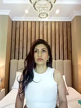 Snapshot of MonicaMoret chatting on January 16, 12:09 pm MonicaMoret online show from January 16, 12:09 pm