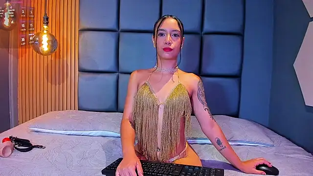 ANDREA  LOVE online show from September 11, 12:38 pm