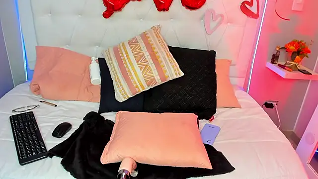 AINARA  STONE online show from February 15, 1:31 am