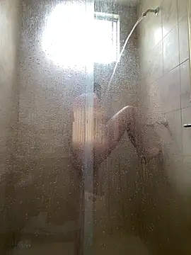 Snapshot of Dahian_XXX chatting on August 2, 6:06 pm Dahian XXX online show from August 2, 6:06 pm