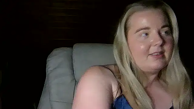 Jessica69G online show from July 27, 8:38 pm