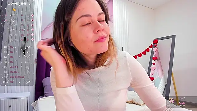 Kelly Cuutie online show from February 17, 5:14 am