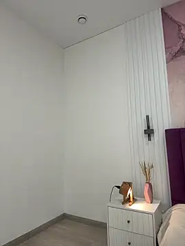 Kelly Cuutie online show from June 7, 1:21 am