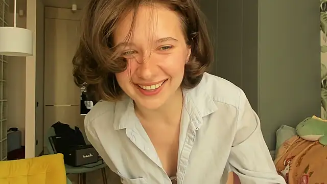 Lilith lutherlow online show from October 3, 1:52 pm