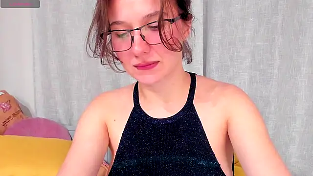 Lilith lutherlow online show from October 5, 5:55 pm