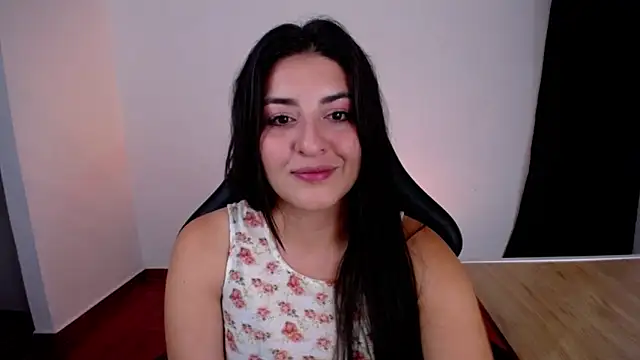 Snapshot of moritalatina chatting on June 28, 12:05 am moritalatina online show from June 28, 12:05 am