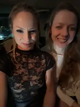 missdaisydiamond777 online show from February 21, 9:38 pm