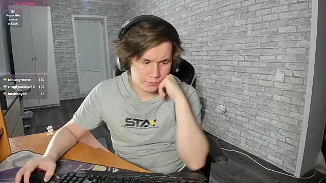 iliaskrislove online show from February 17, 2:37 pm
