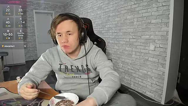 iliaskrislove online show from February 22, 2:08 pm