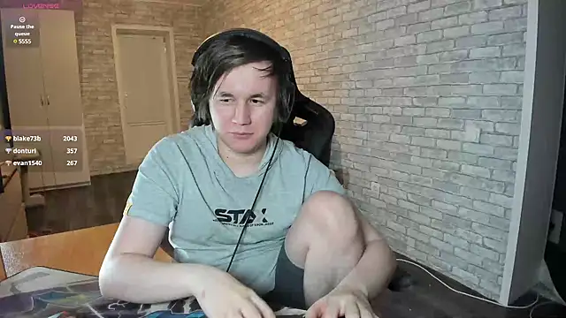 iliaskrislove online show from March 5, 12:49 am