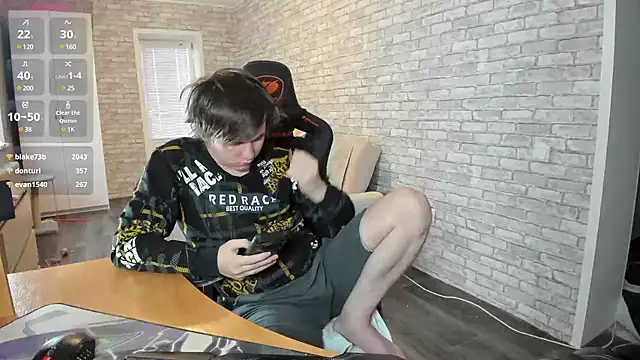 iliaskrislove online show from March 9, 4:38 am