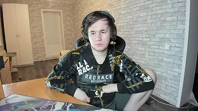 iliaskrislove online show from March 10, 11:38 pm