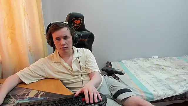 iliaskrislove online show from February 21, 12:17 pm