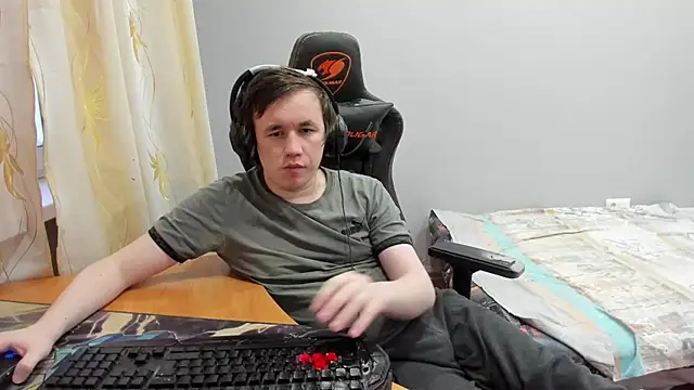 iliaskrislove online show from March 8, 2:10 pm