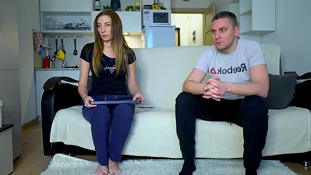 littlesweettifany online show from January 15, 11:26 am