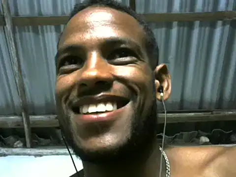 Snapshot of michel_sc chatting on September 21, 11:01 am michel sc online show from September 21, 11:01 am