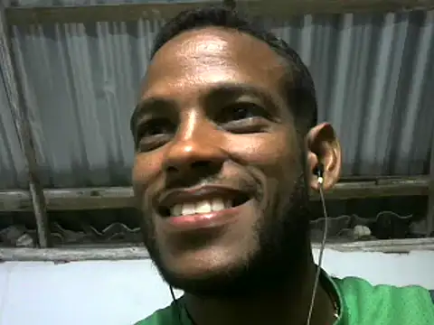 Snapshot of michel_sc chatting on October 18, 6:26 am michel sc online show from October 18, 6:26 am