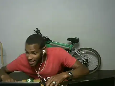 Snapshot of michel_sc chatting on March 3, 5:46 am michel sc online show from March 3, 5:46 am