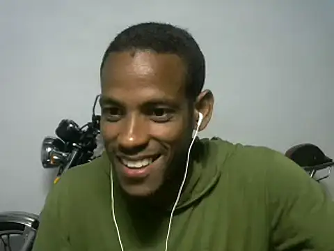 Snapshot of michel_sc chatting on March 14, 4:29 am michel sc online show from March 14, 4:29 am
