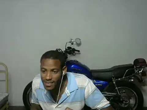 Snapshot of michel_sc chatting on March 20, 10:42 am michel sc online show from March 20, 10:42 am