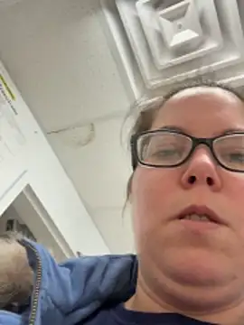 Snapshot of FreakNastyLacie chatting on October 20, 2:01 am FreakNastyLacie online show from October 20, 2:01 am