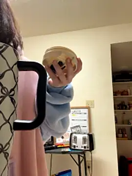 Snapshot of FreakNastyLacie chatting on October 23, 9:19 am FreakNastyLacie online show from October 23, 9:19 am