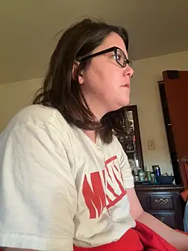 Snapshot of FreakNastyLacie chatting on November 3, 12:28 pm FreakNastyLacie online show from November 3, 12:28 pm