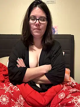 Snapshot of FreakNastyLacie chatting on November 19, 3:39 am FreakNastyLacie online show from November 19, 3:39 am