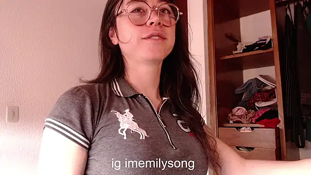 emily pearl  online show from November 23, 5:02 pm