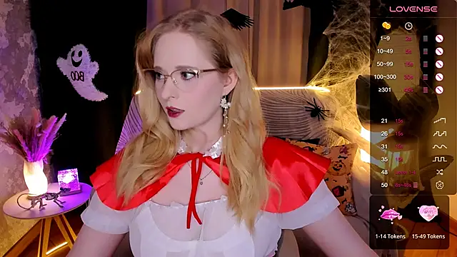 Aemilia  online show from October 24, 8:33 am