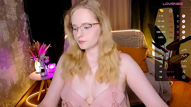 Aemilia  online show from November 16, 8:53 am